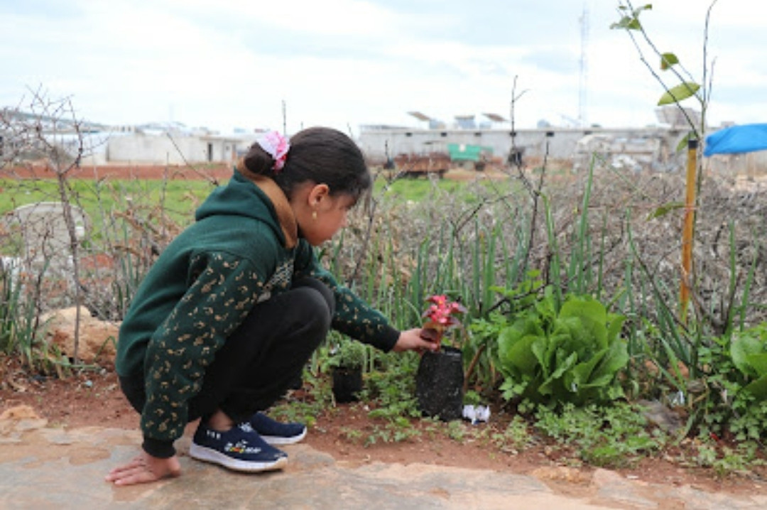 Nourhan is an orphan girl from the Idlib countryside