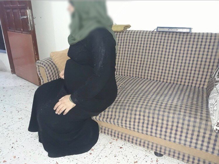 A pregnant woman needs Cesarean section