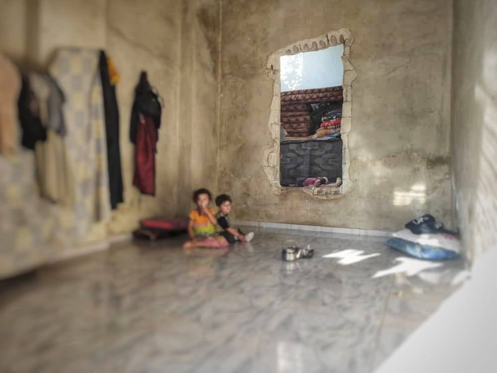 A family of 8 needs help