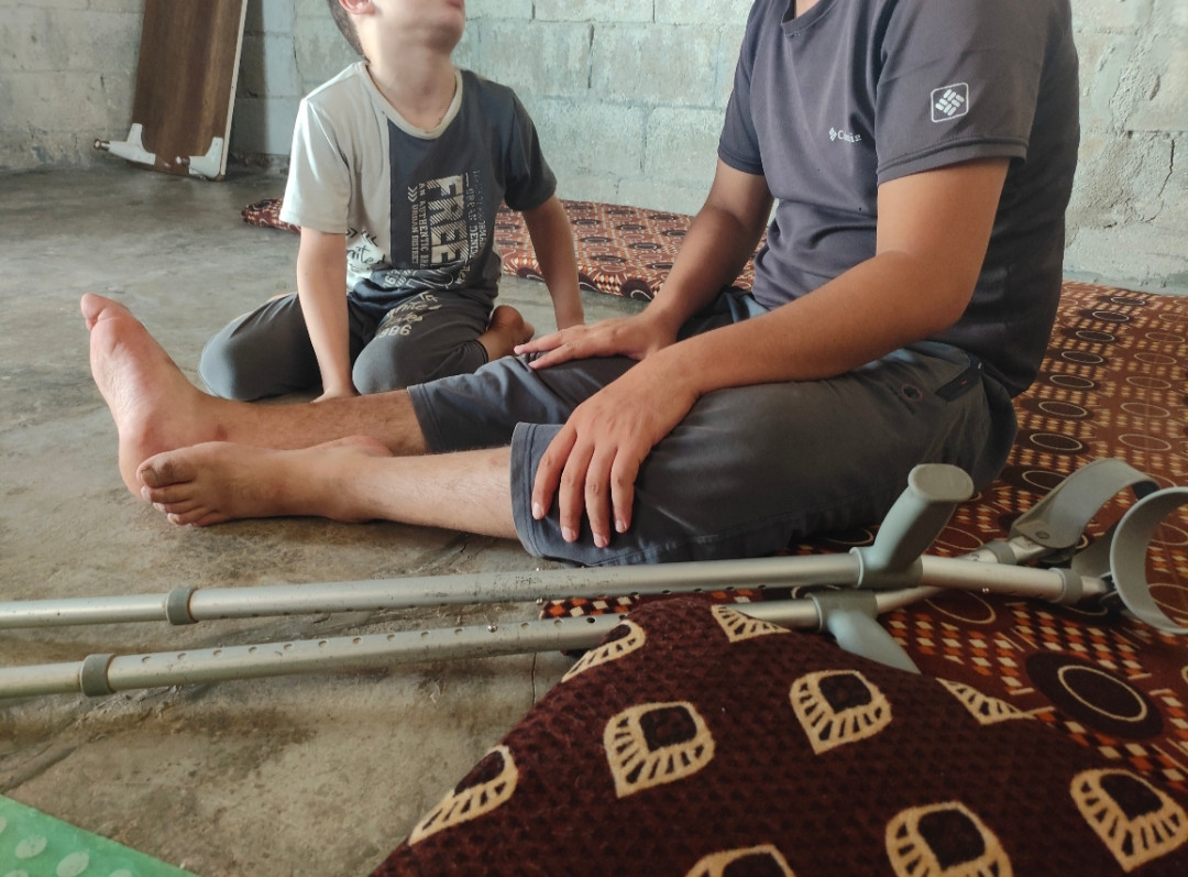 عادوا إلى بيتهم.. ولم يجدوا فيه ما يحميهم