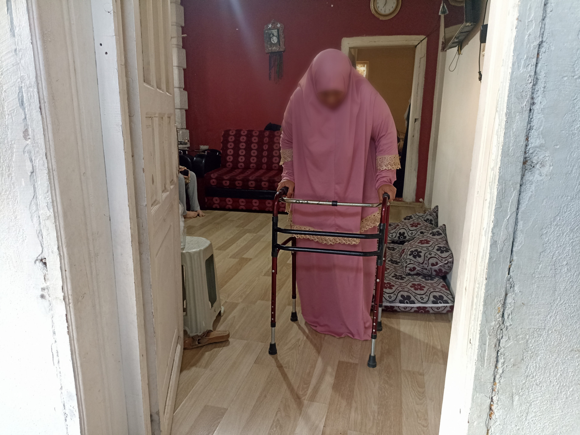 Foot pain and living pain