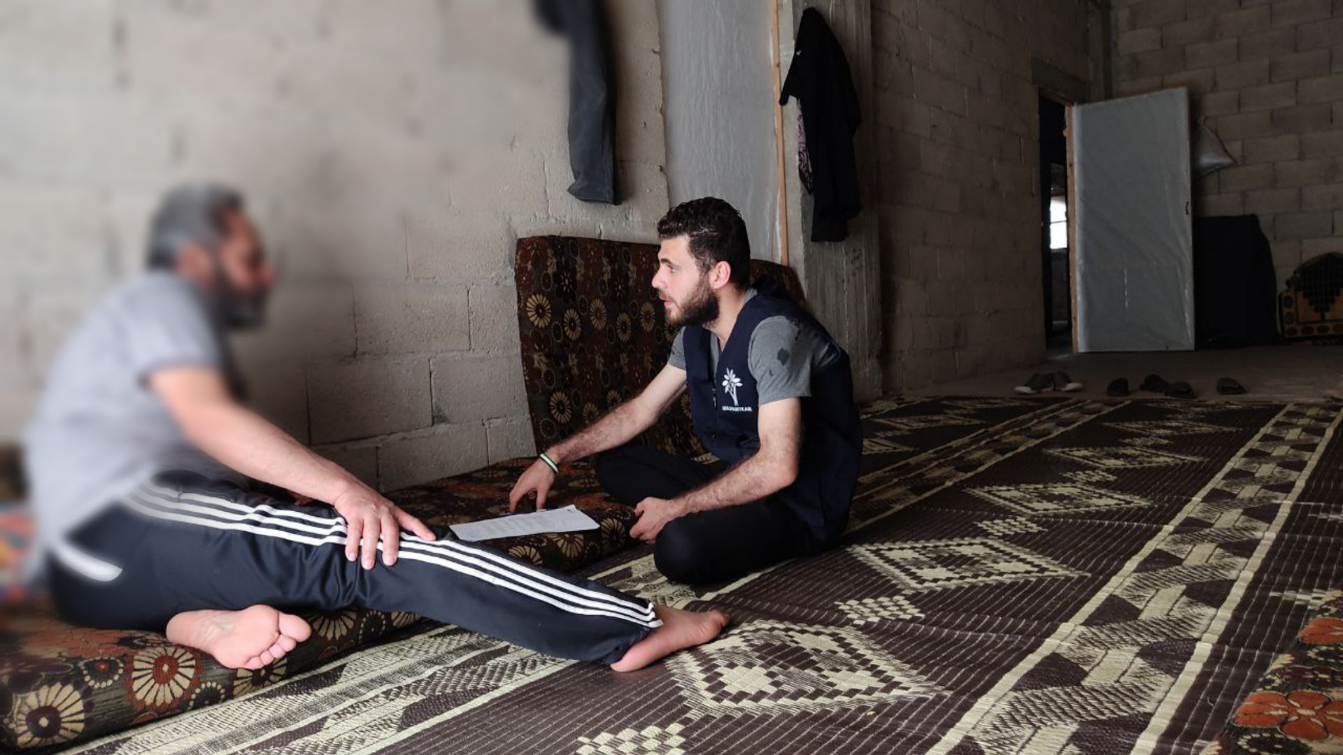Khaled suffers from several diseases that prevent him from work. He needs our help!