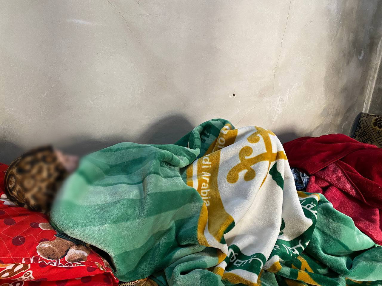 Salma needs your urgent need to cover her treatment costs