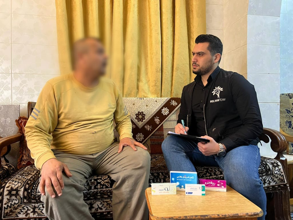 أسرة تكافح الصعاب