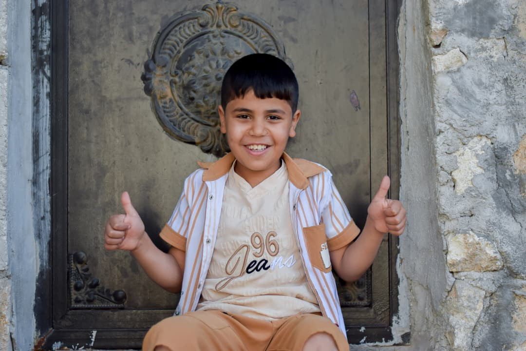 عبدالله طفل يتيم بحاجة دعمكم