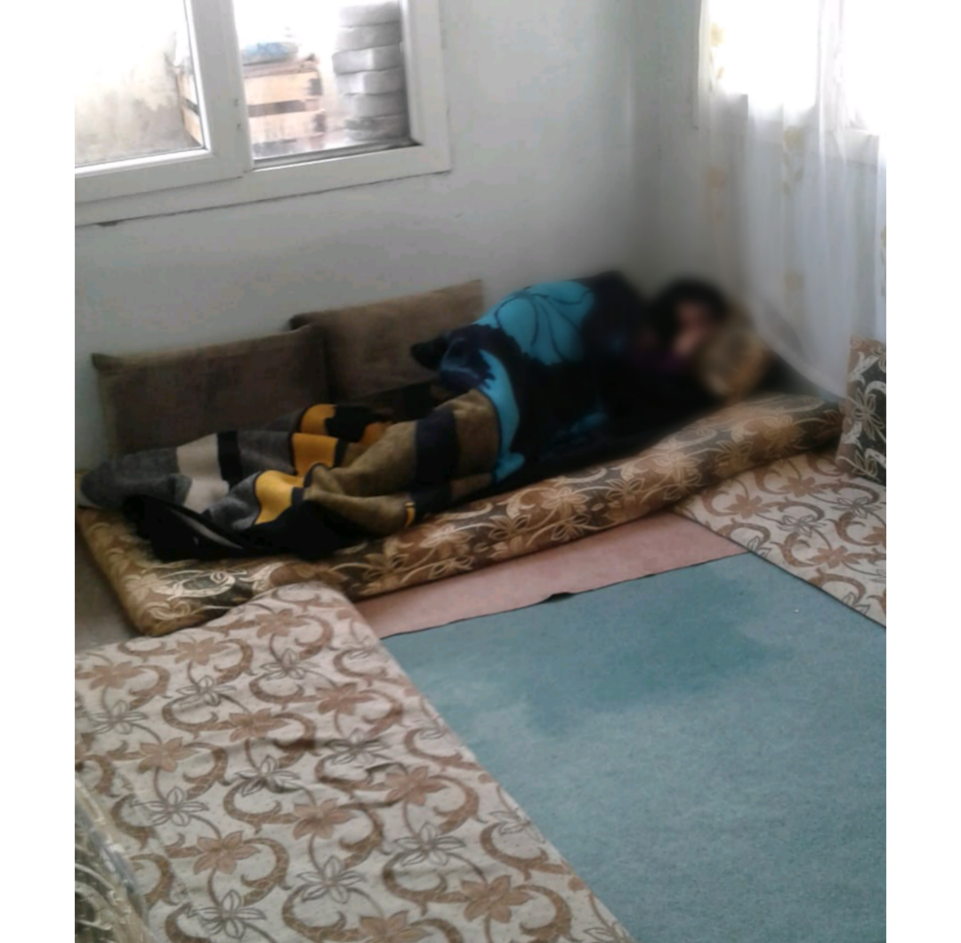 An elderly woman in very bad situation