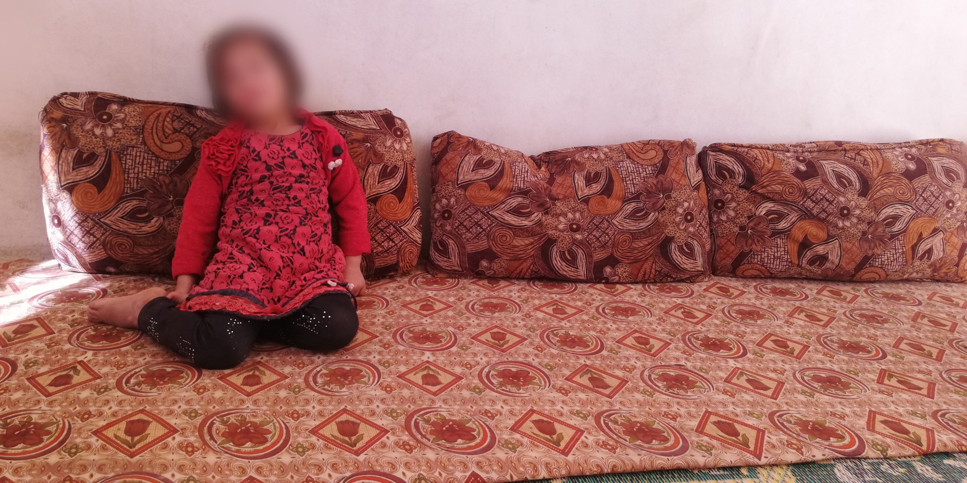 طفلة بحاجة تخطيط للدماغ