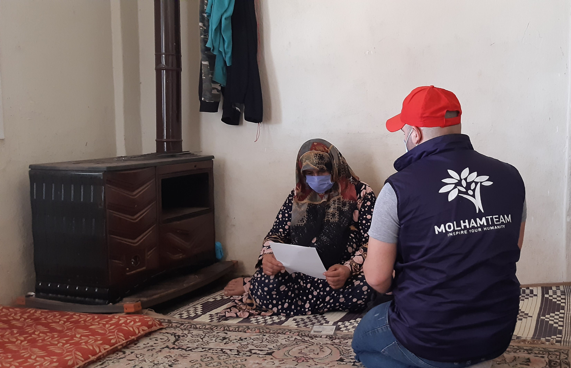 Khadooj suffers from severe pains and needs treatment