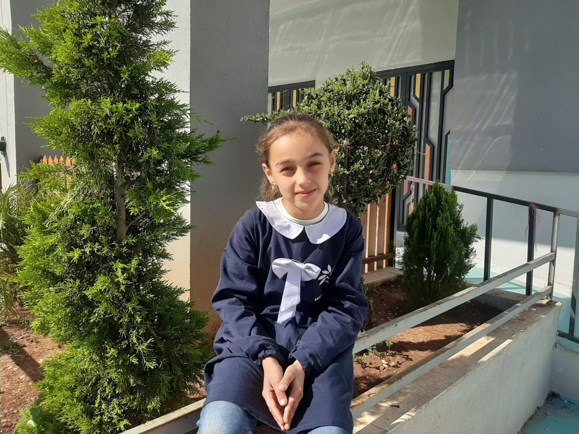 شام طفلة يتيمة بحاجة لكفالة التعليمية