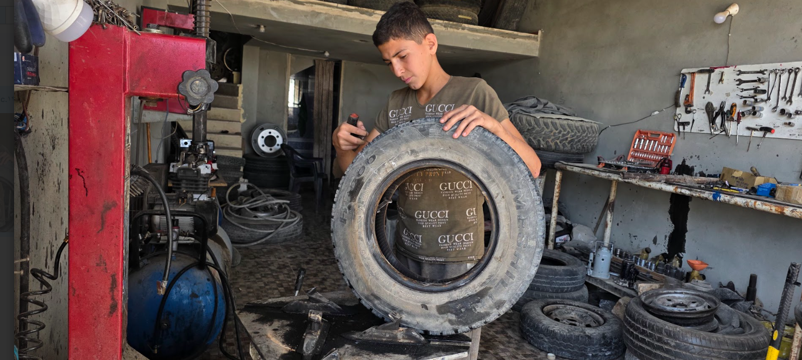 عيسى يستحق فرصة جديدة