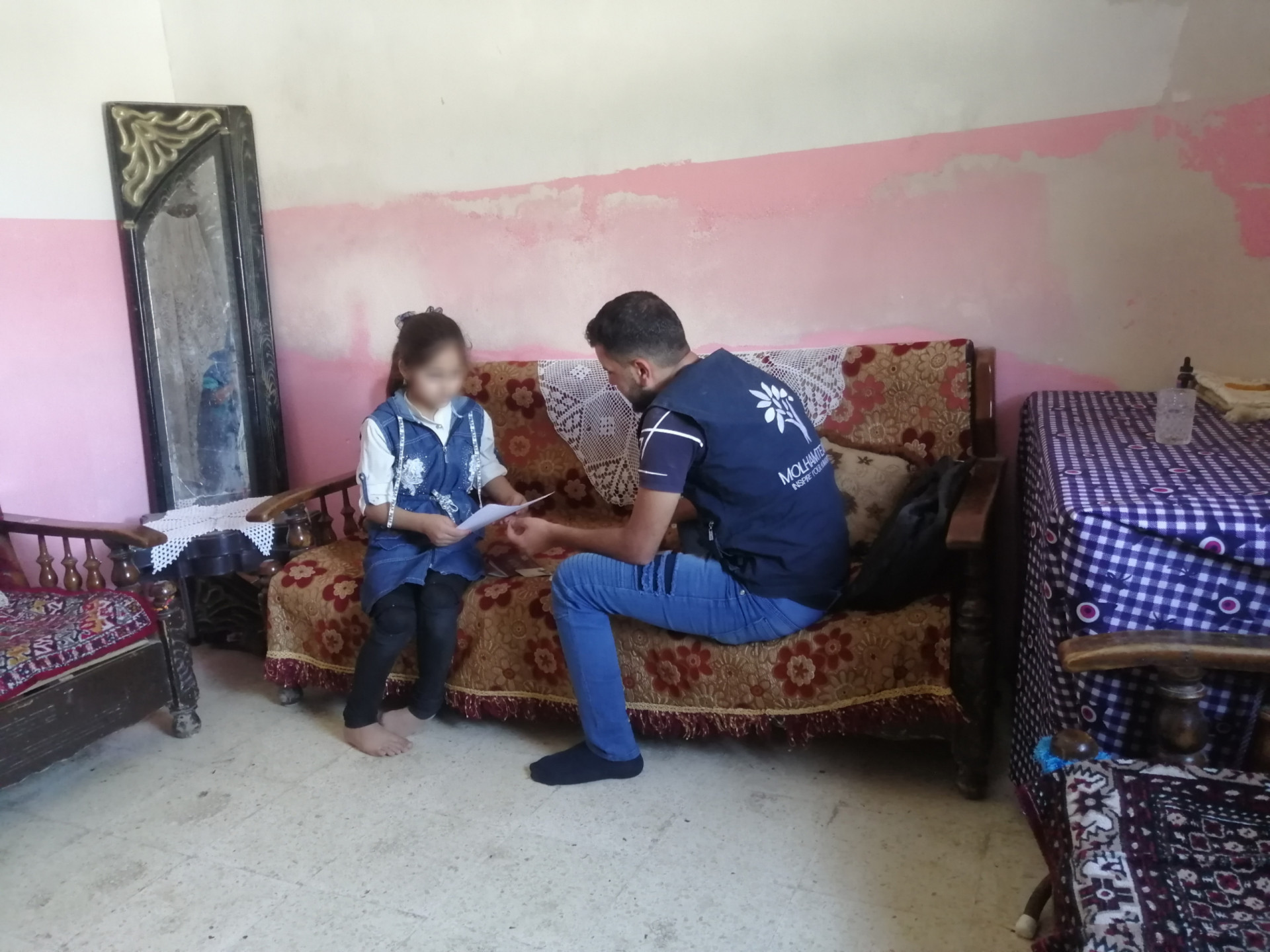 Asmaa suffers from growth hormone deficiency and needs hormone injections