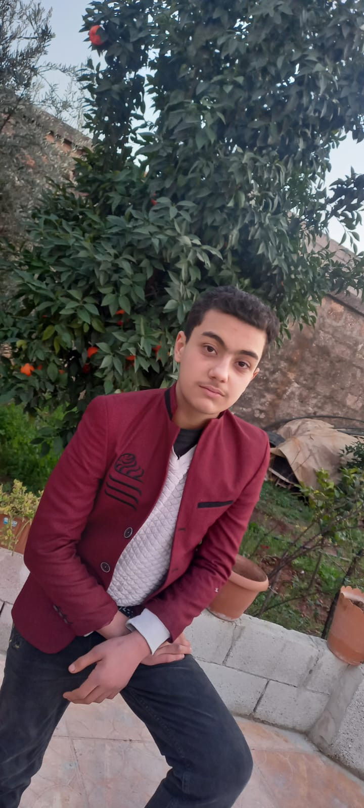 منذر طفل يتيم من مدينة حلب