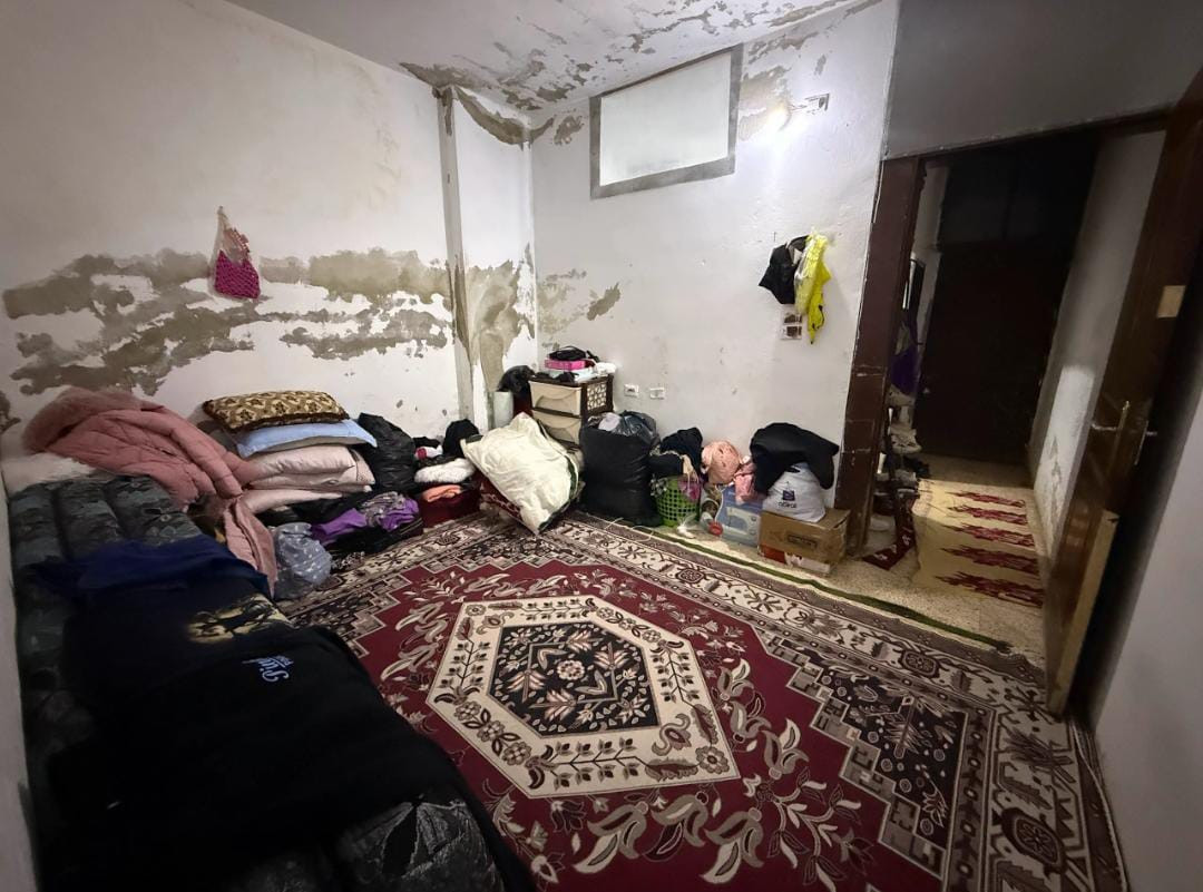 A Mother Alone With Two Children on Dialysis