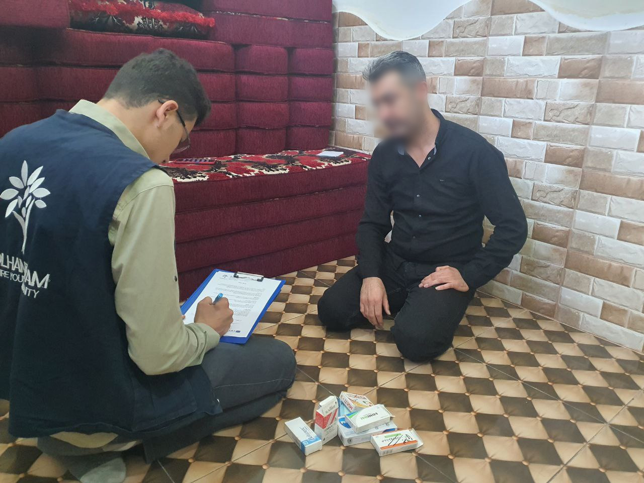Mohammad suffers from sensorineural hearing loss and he needs hearing aids.
