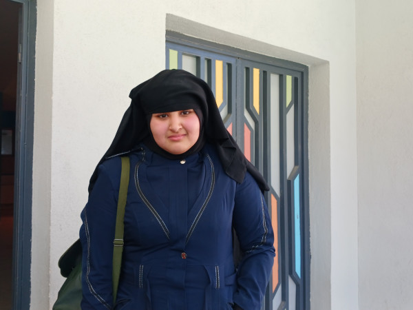 حنين تحلم أن تتعلم الطب لتعالج جدتها