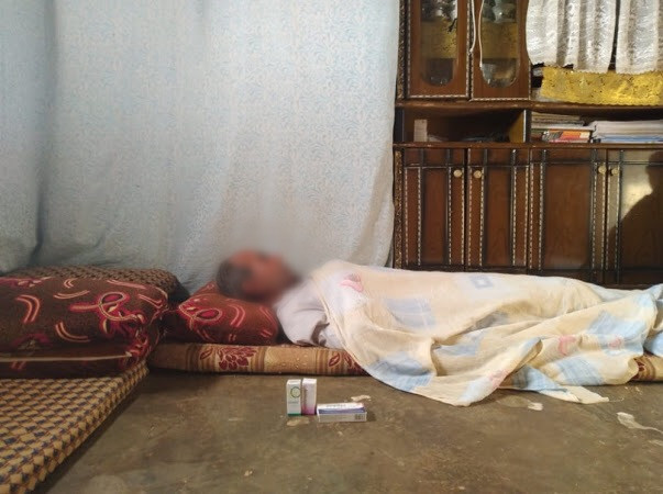 A father of two in need of a cataract surgery