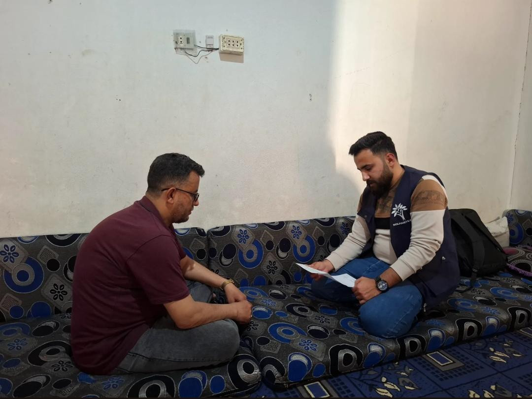 مرض مناعي يهدد بصر معيلهم
