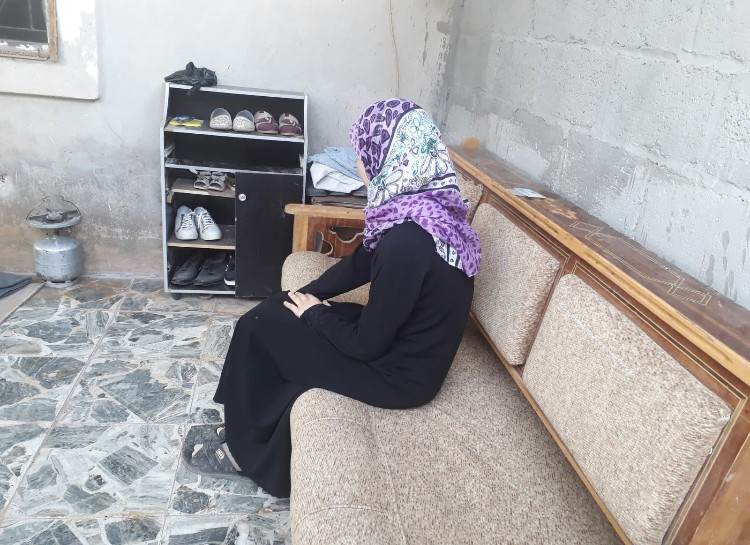 يمنعها المرض من الخروج خوفاً من الإغماء