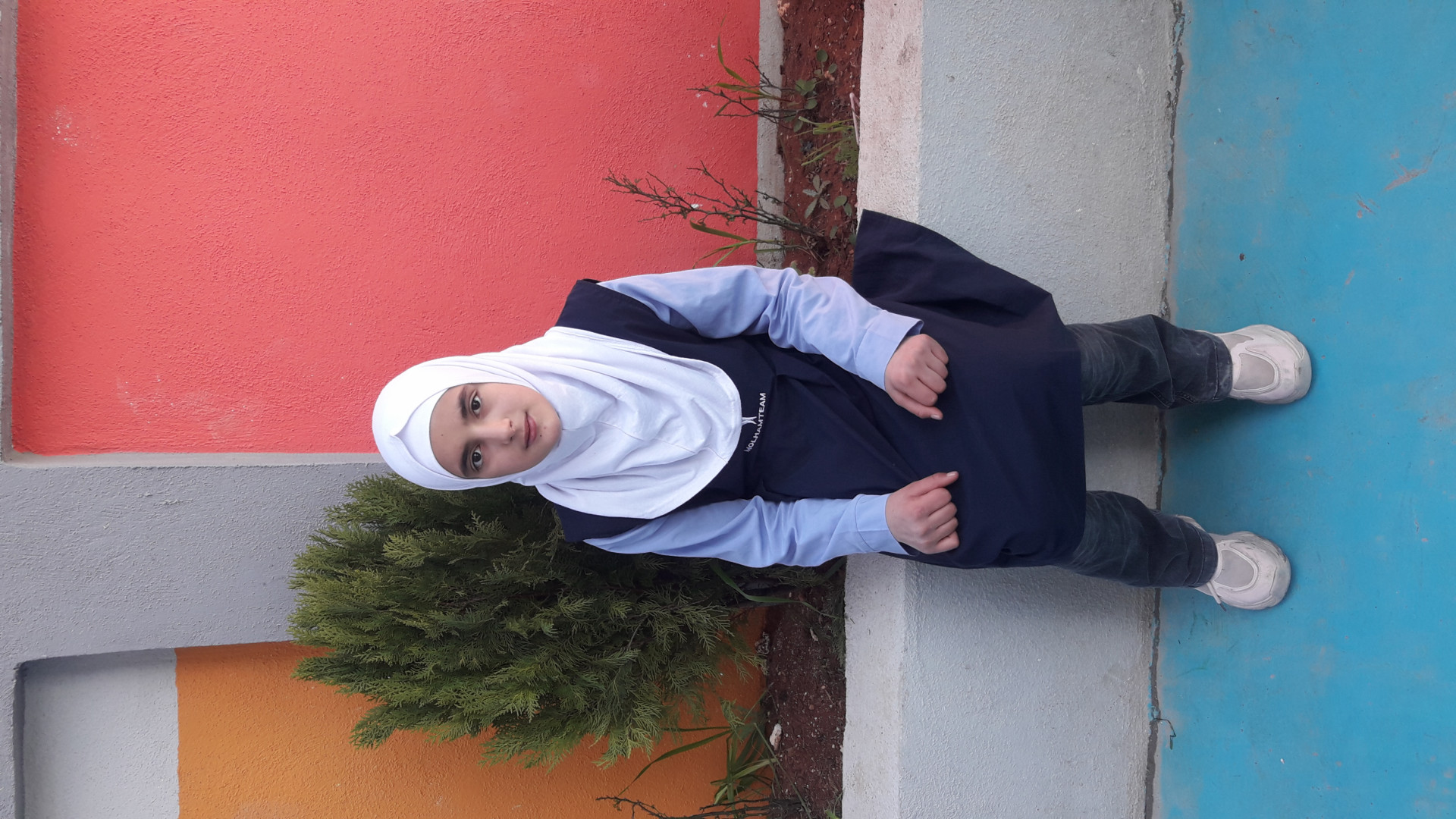 ريم طفلة يتيمة بحاجة لكفالة