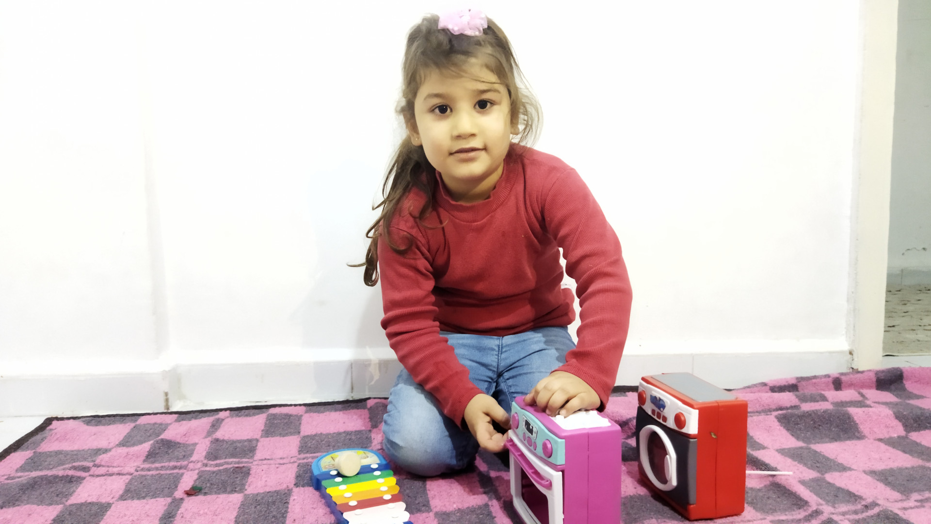 Mays, an orphan from Aleppo