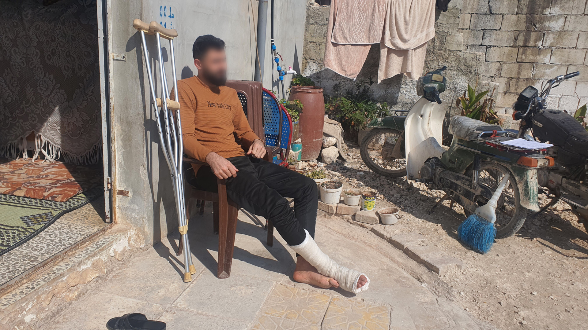 Mustafa is having a hard time after the earthquake