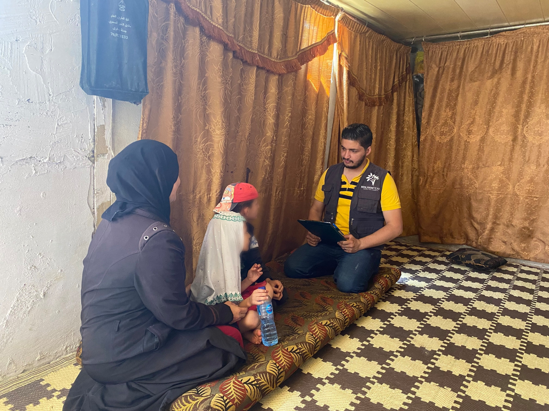 Akdar needs support to help her family