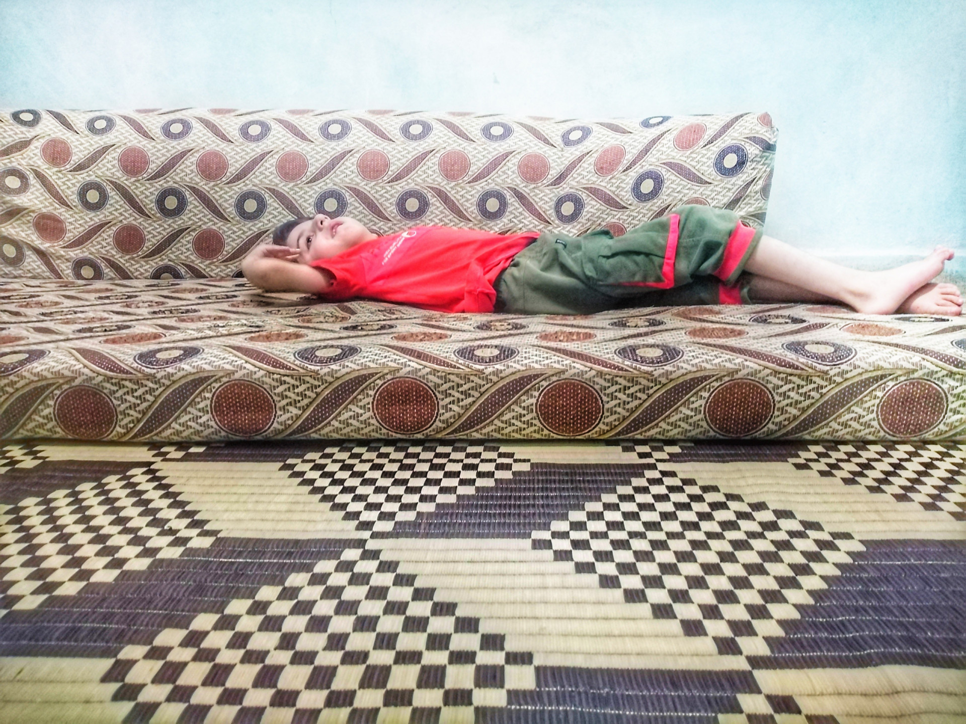A little kid with cerebral atrophy