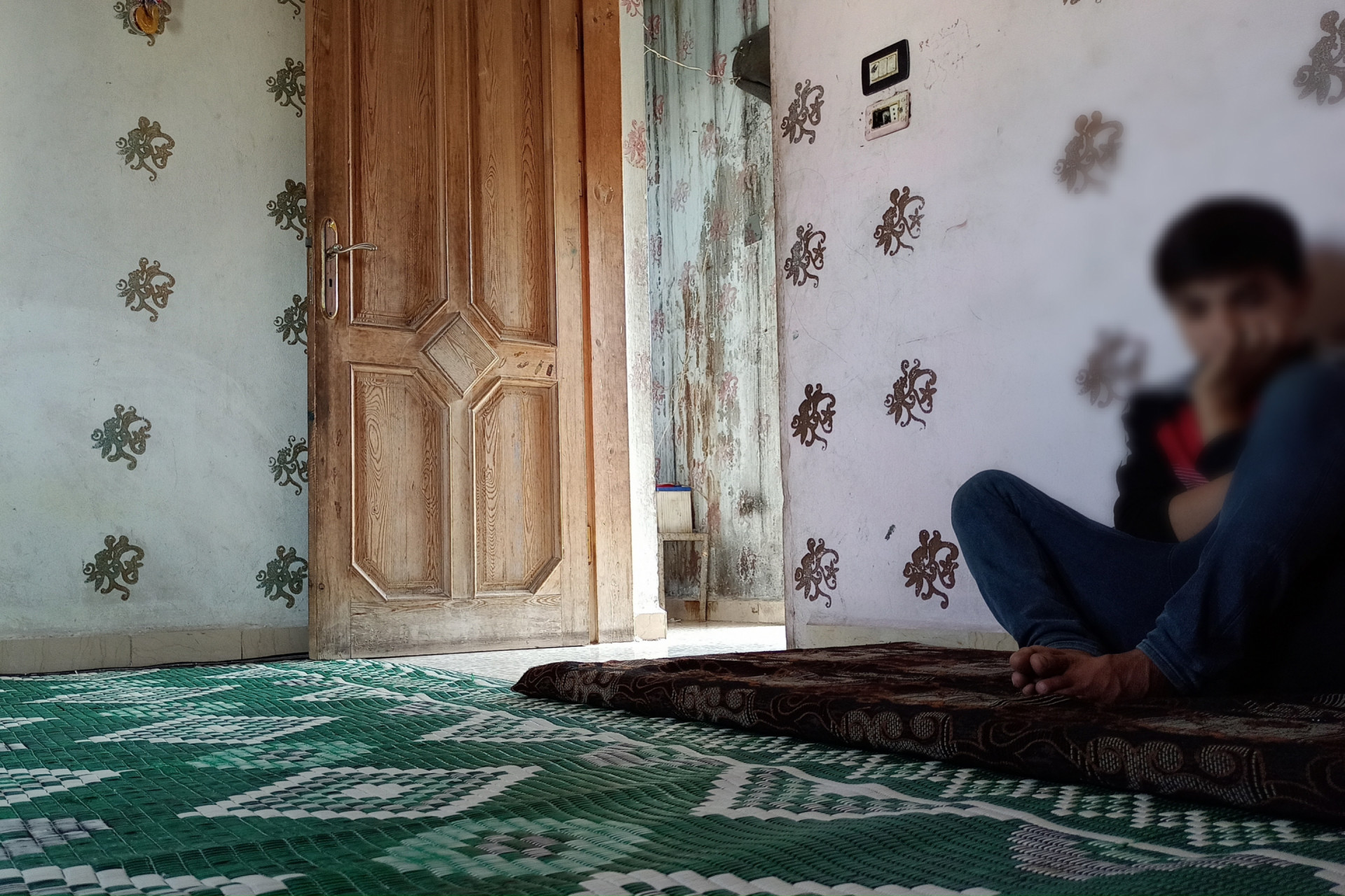 Help Nour to unite with her kids!