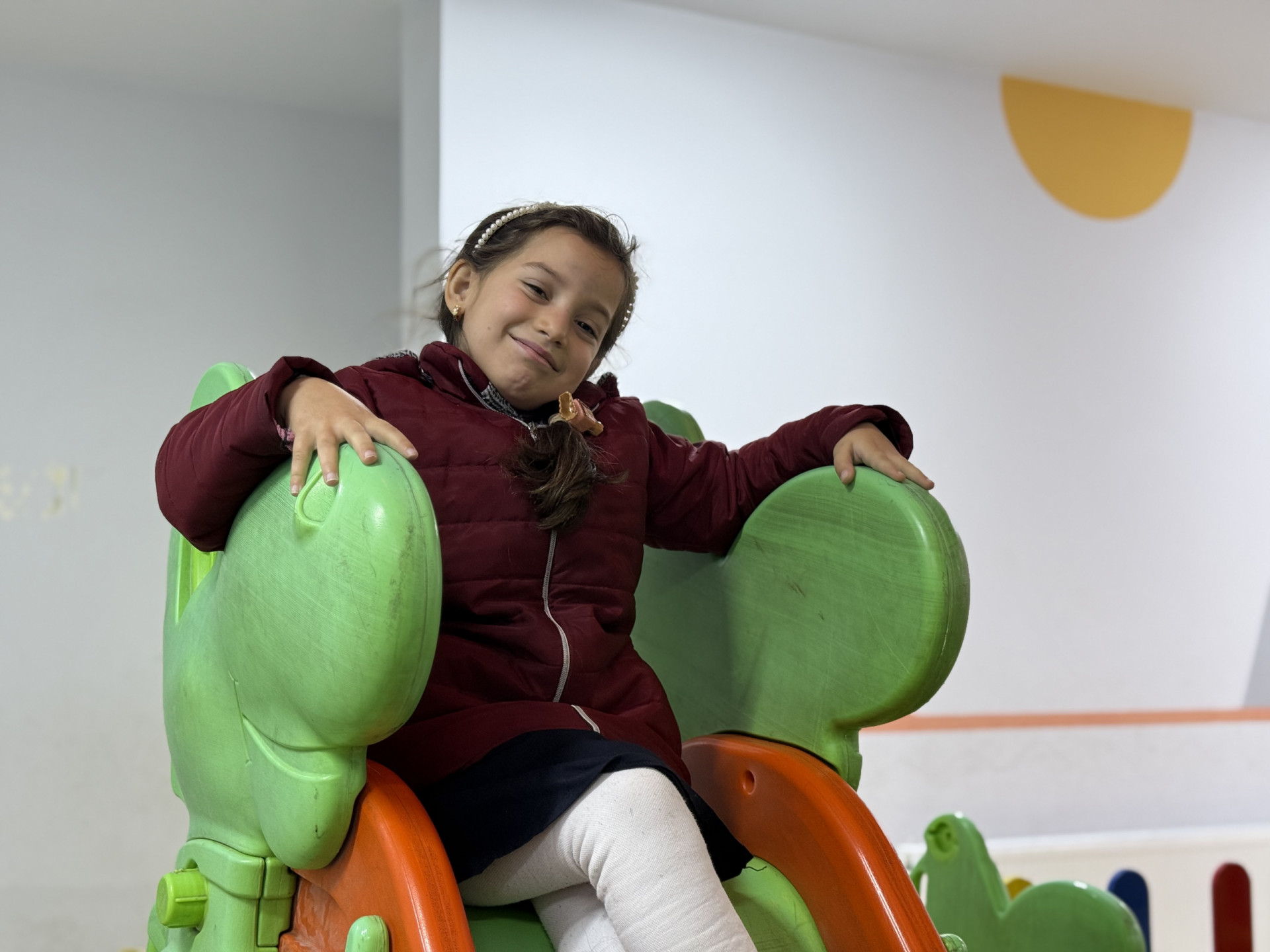 ساعد بيان لتكمل مسيرتها التعليمية