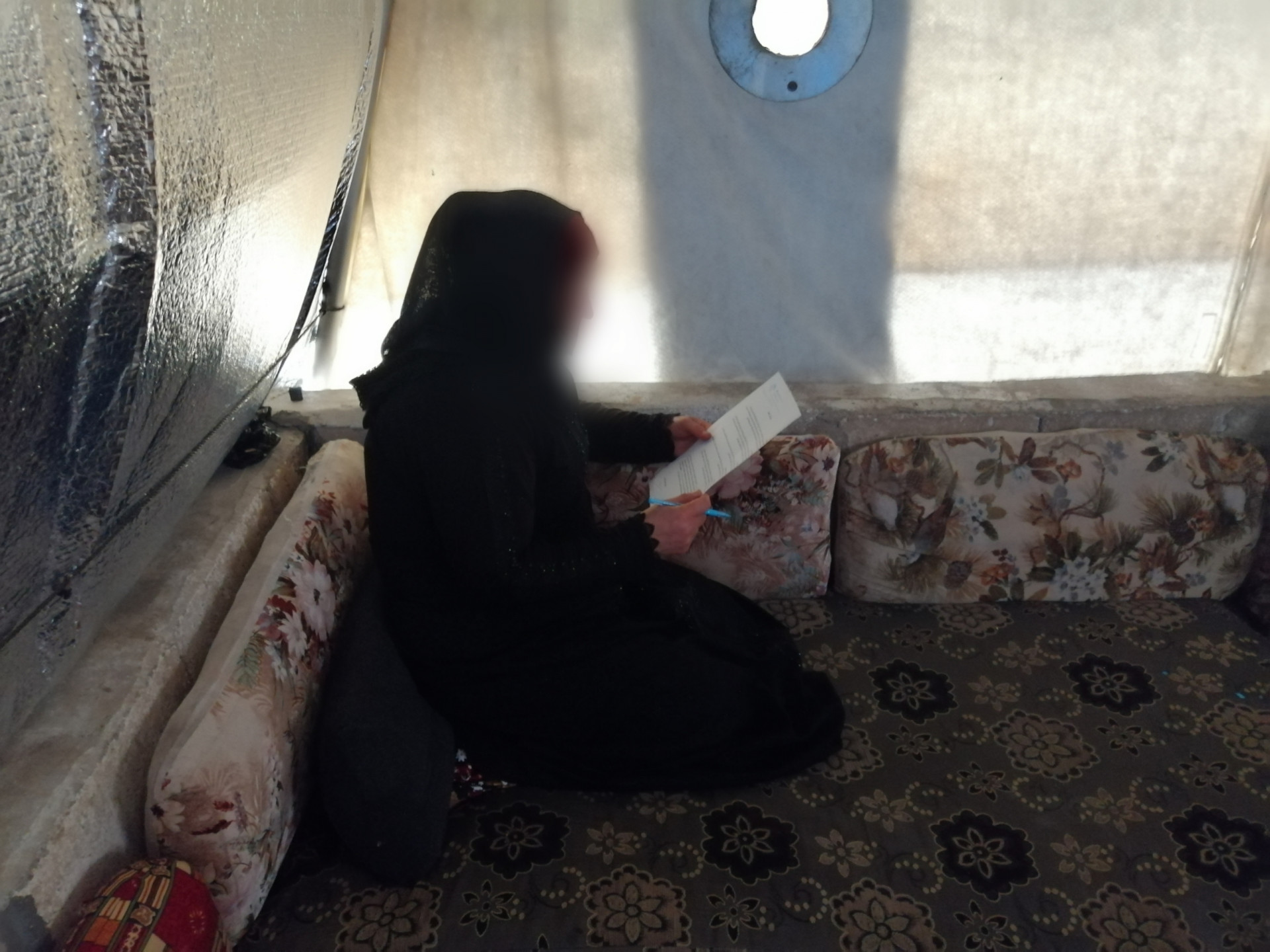 Safaa needs medical glasses, and you can help by donating