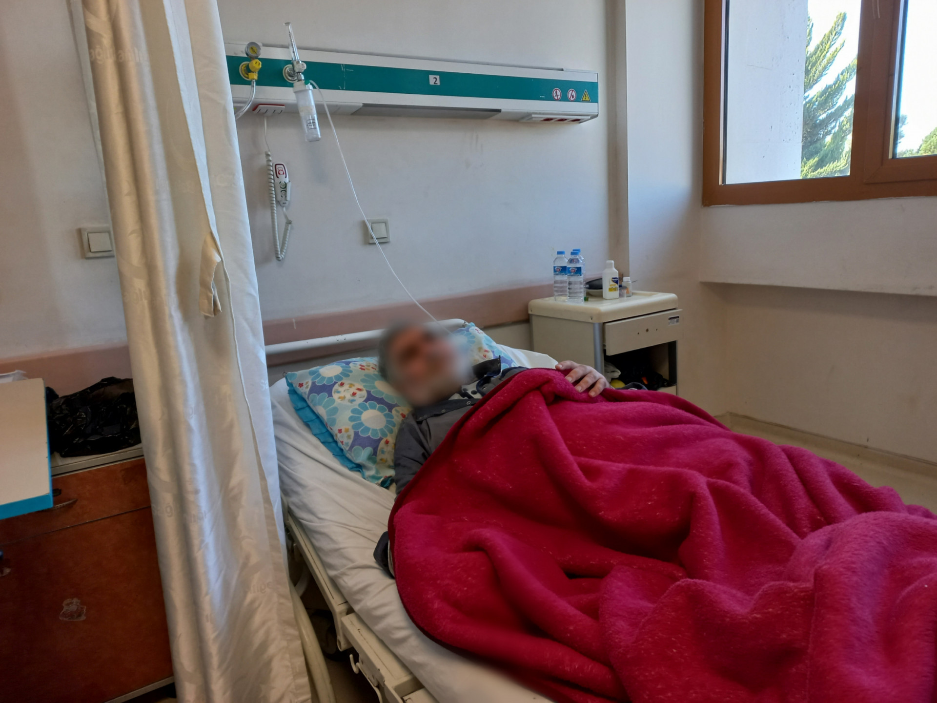 A sick man needs oxygen