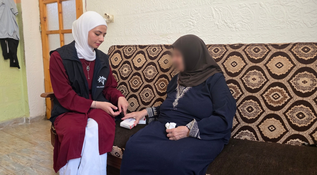 أسرة رحيلة بين المرض وتراكم الديون