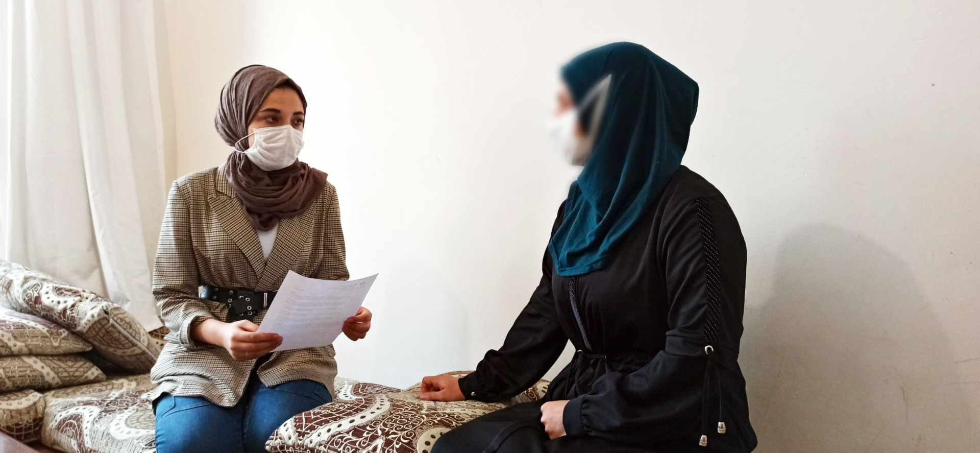 Muna suffers from retinitis and needs urgent intra-retinal injections