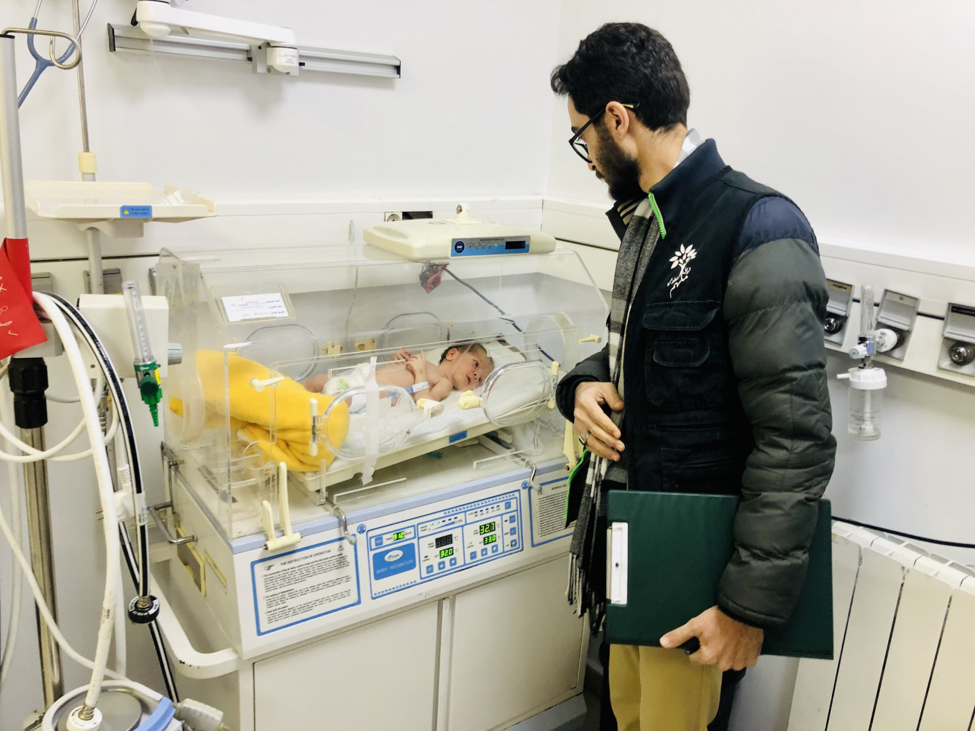 A newborn needs your help!