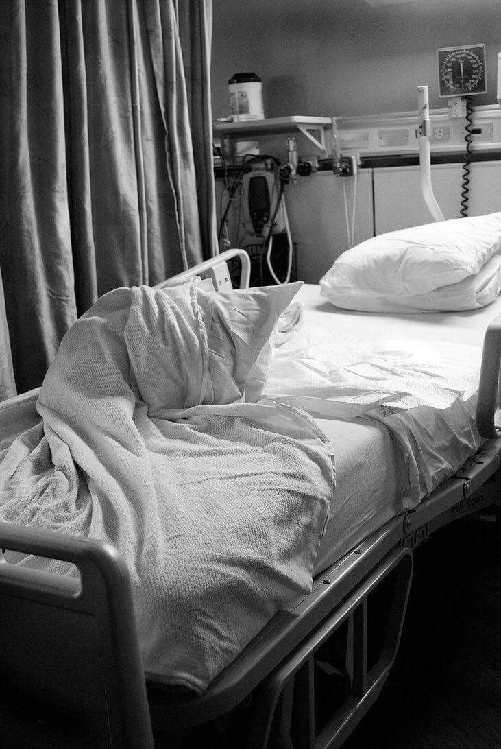 Young woman suffers from thyroid gland swelling