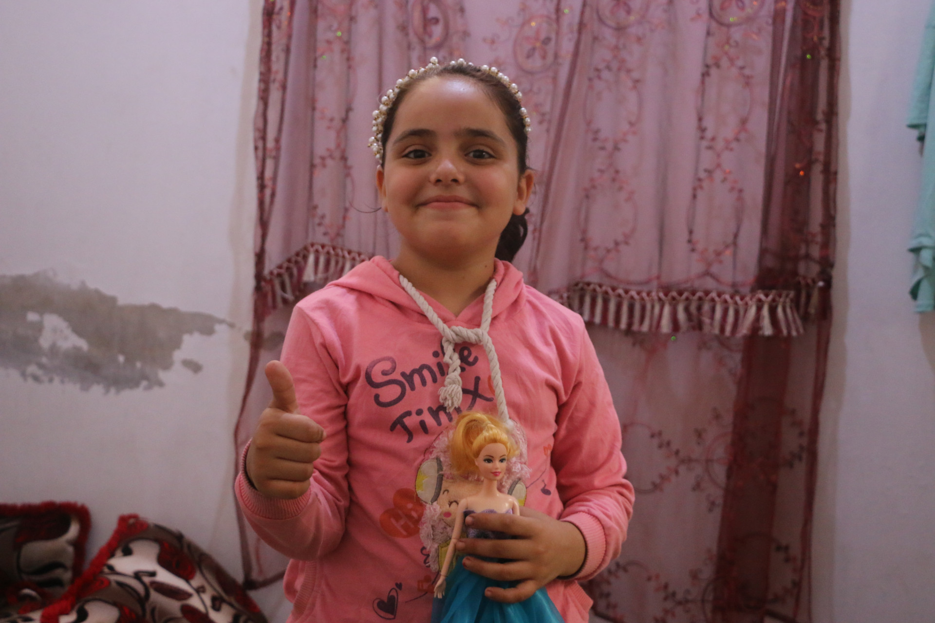 Nisreen is a girl from Deir Ezzor