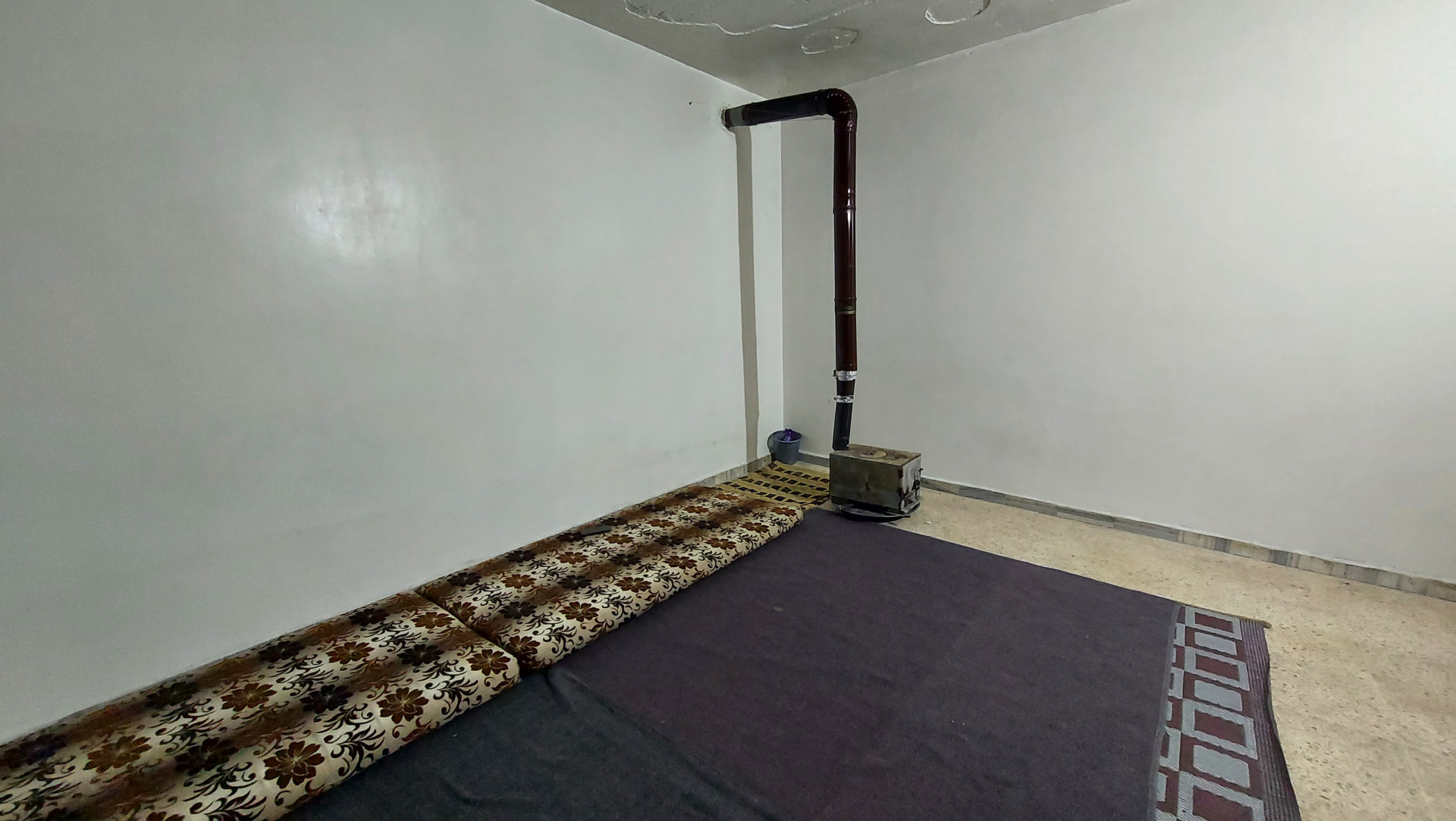 سقفٌ مؤقّت