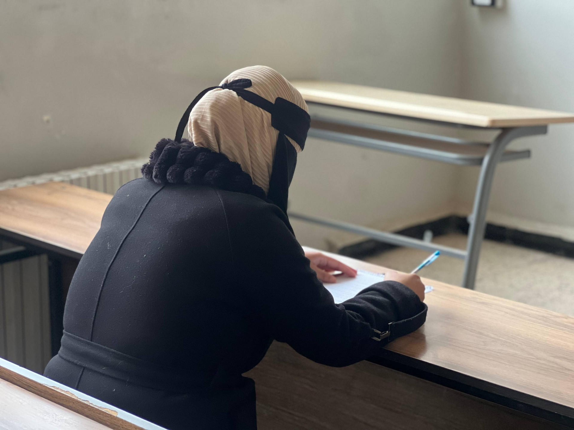 عبير طالبة تستحق دعمكم لإكمال تعليمها الجامعي