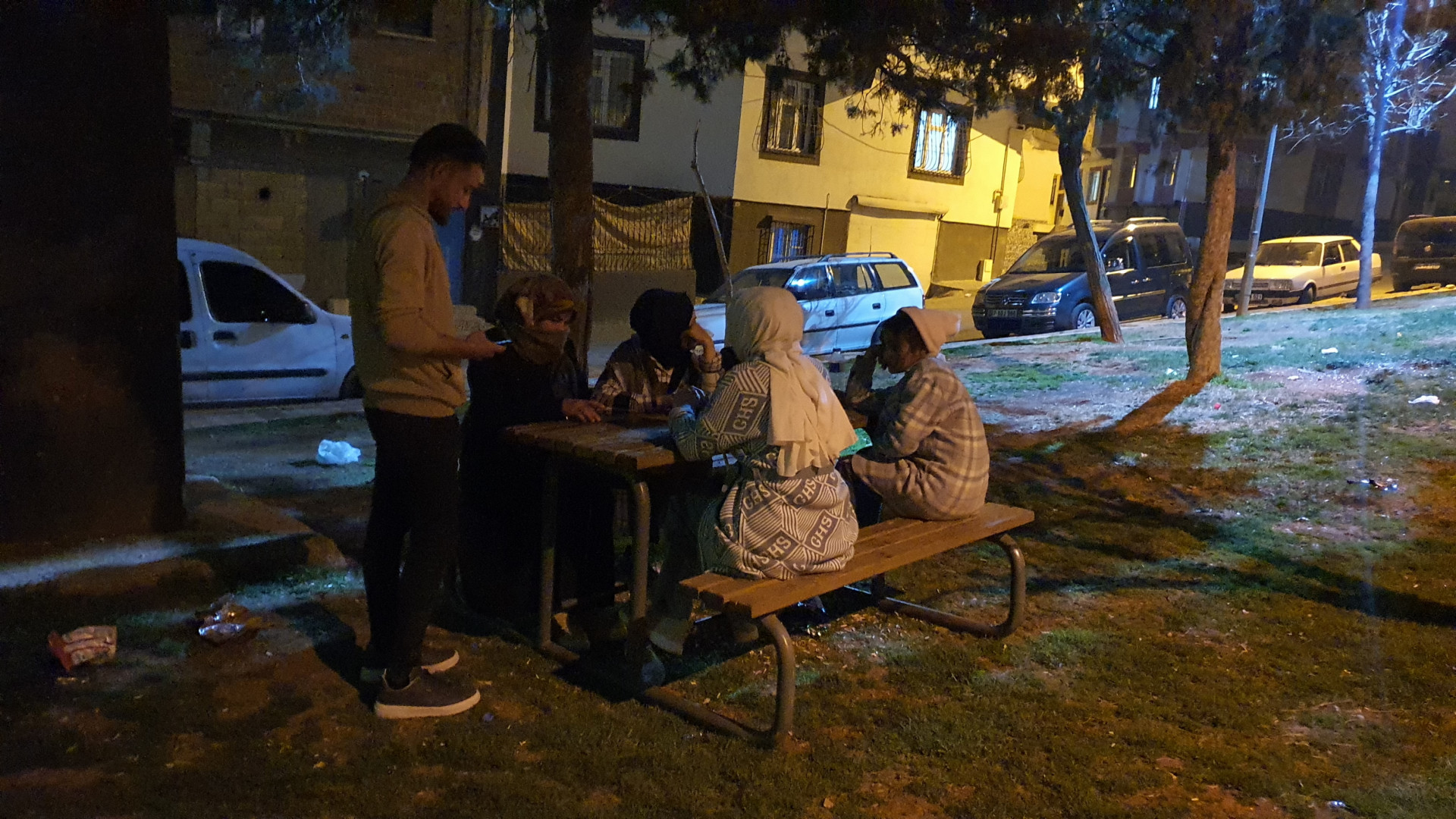 A homeless family in needs of your support