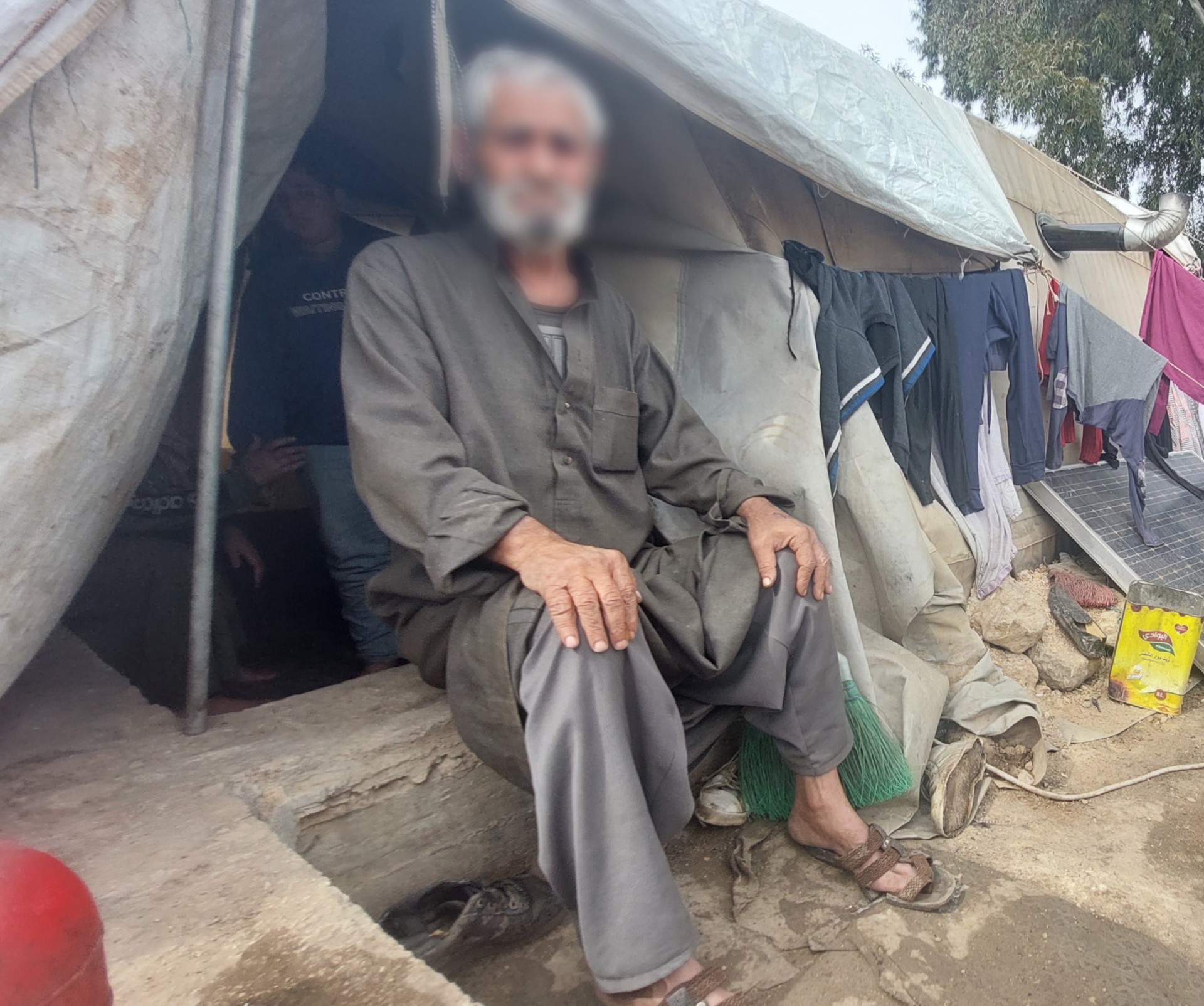 A 13-year-old girl provides for her father and siblings