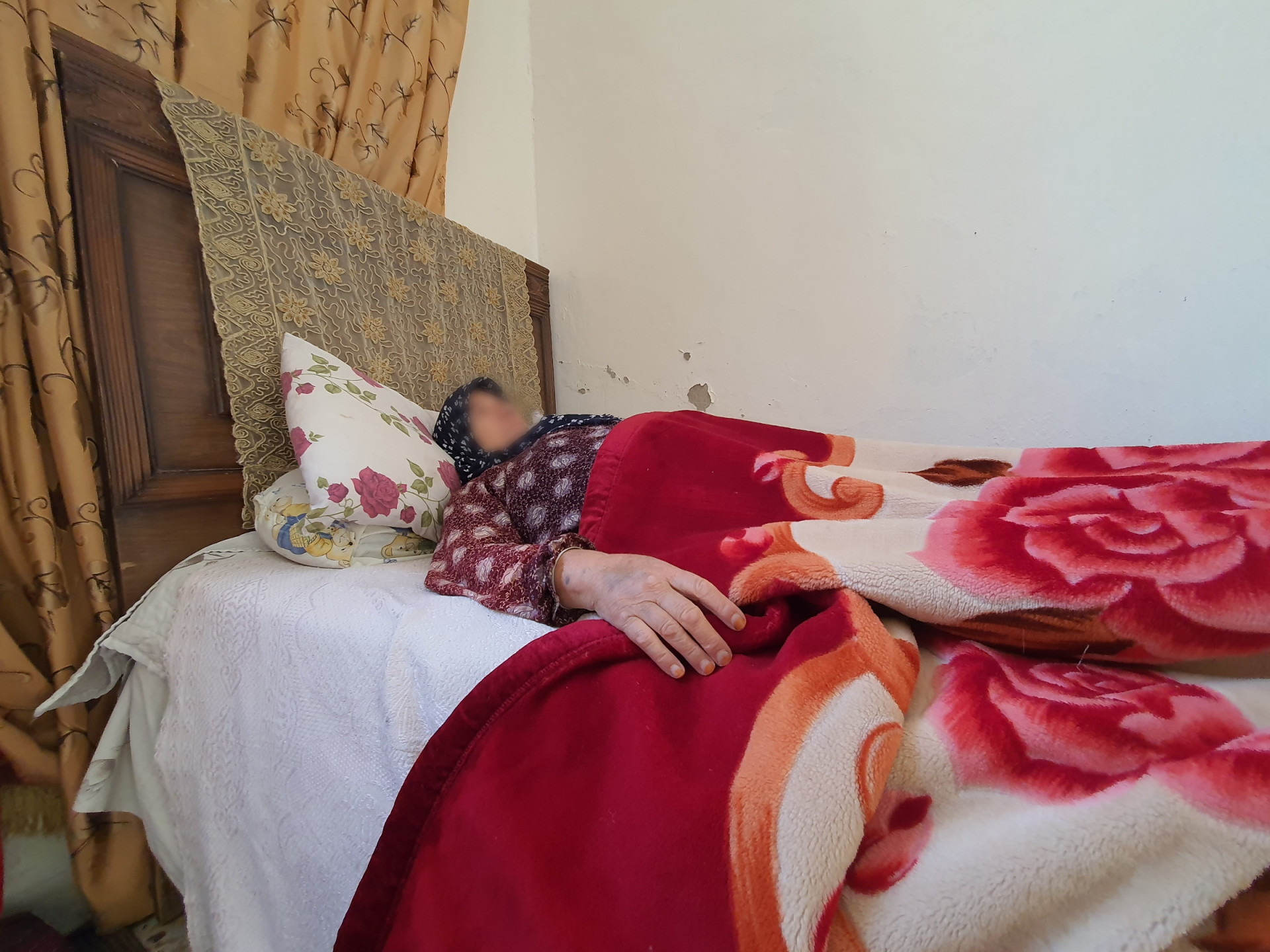 Her health condition is critical and needs urgent surgery!