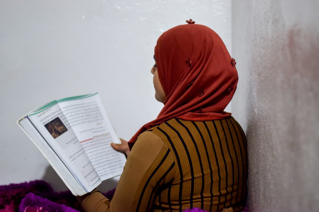 الطفلة أريج يتيمة من حلب