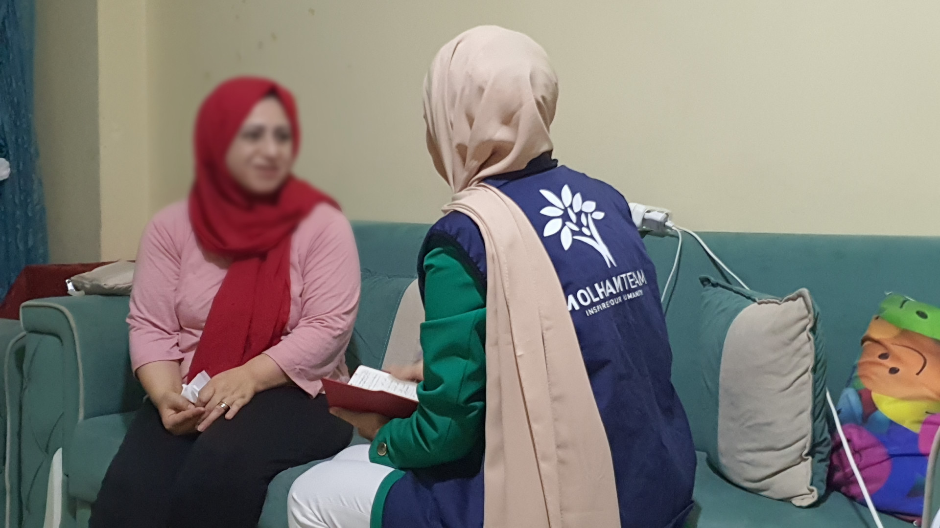Huda needs your help to provide a livelihood of her children