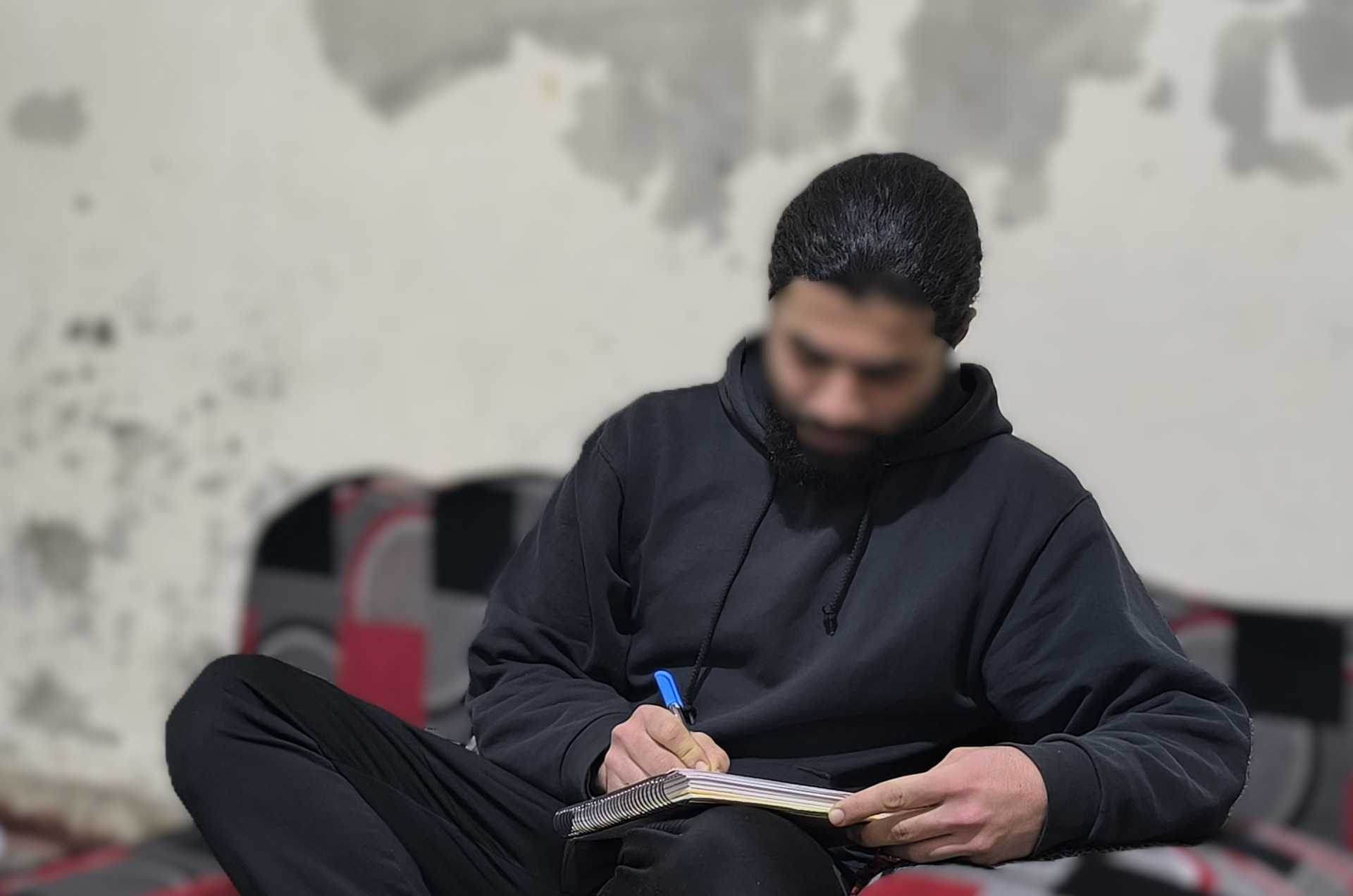 غيث… بين مضخة الوقود وحلم الهندسة