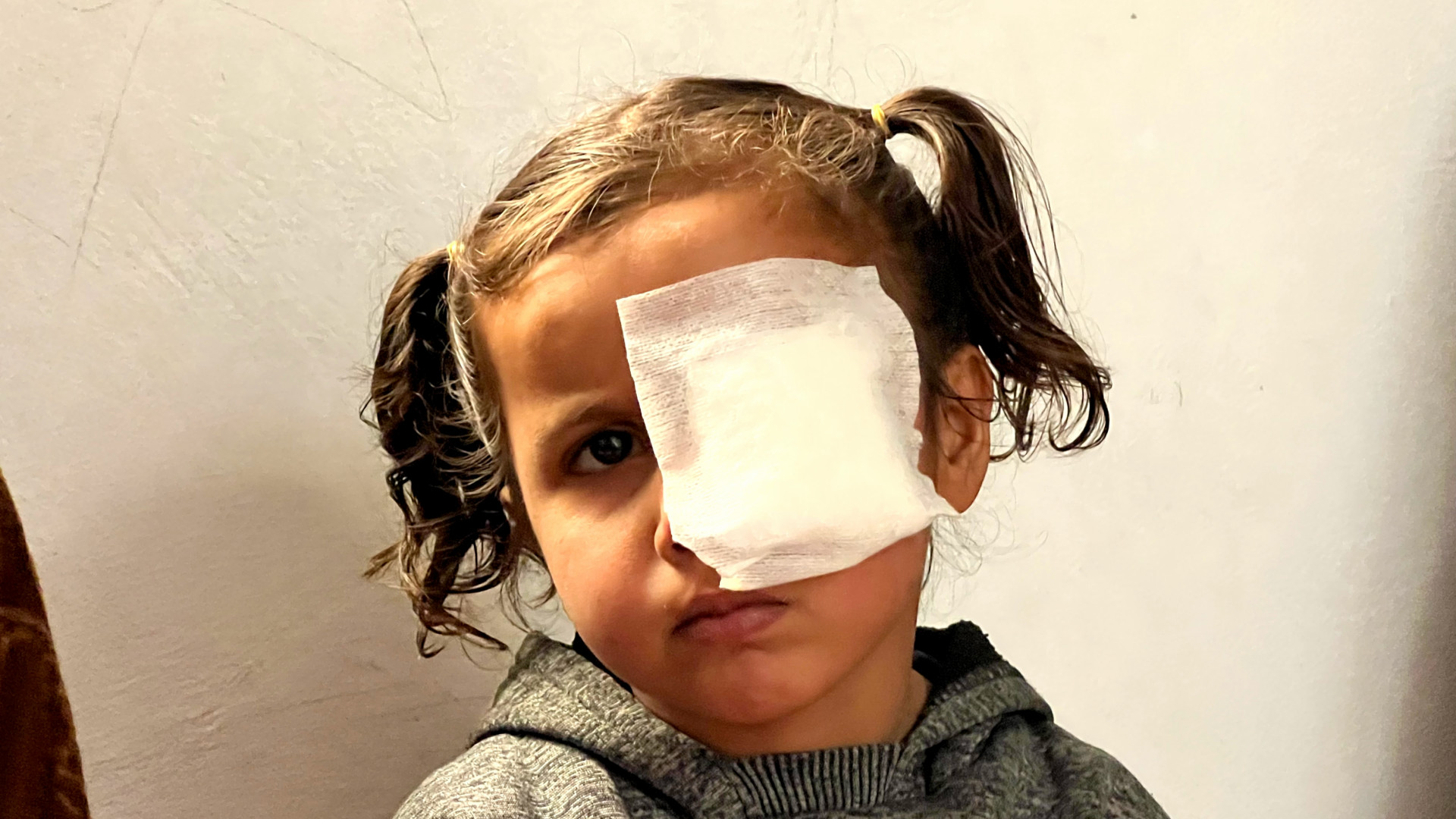 Hamida is a child who needs surgery
