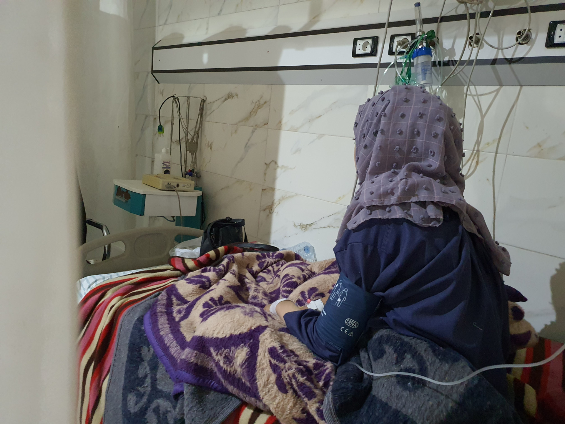Nada is suffering from pulmonary hemorrhage and needs urgent intervention.