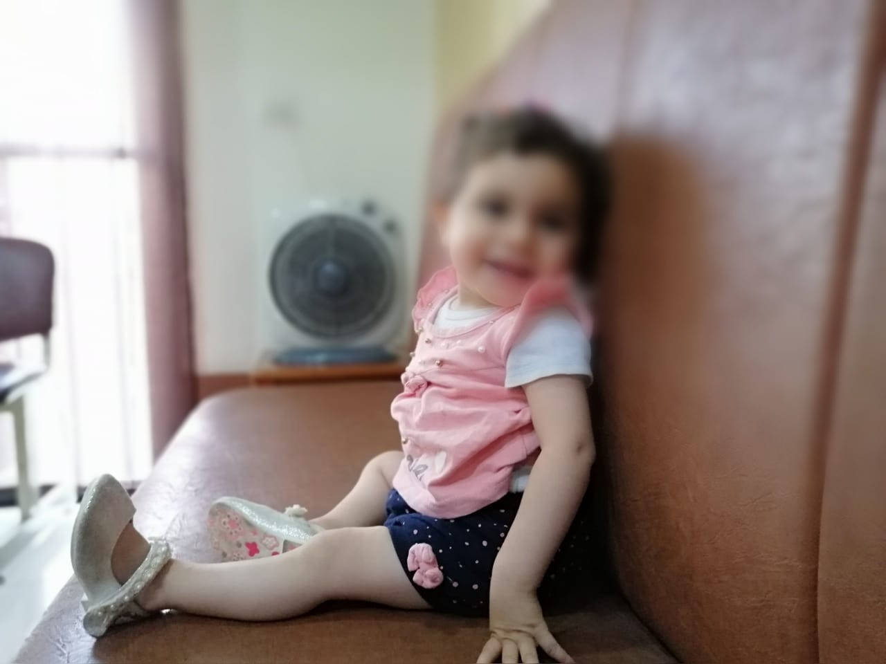 طفلة بحاجة عمل جراحي