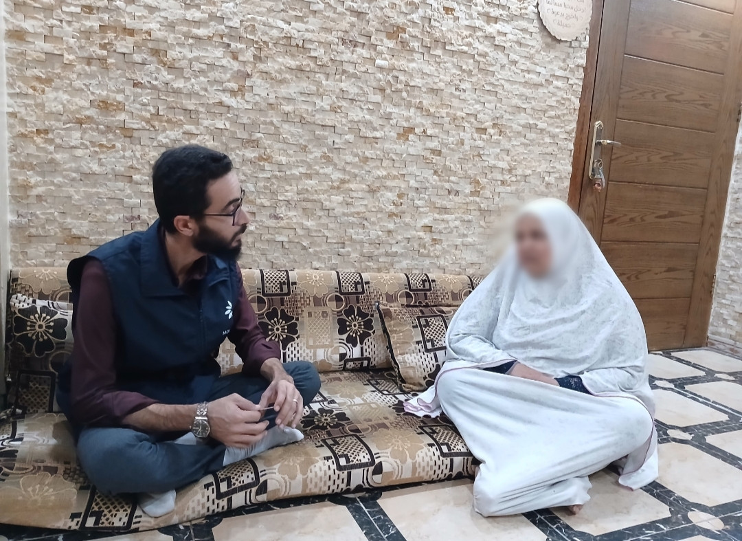الخالة عصمت أرملةٌ بلا معيل