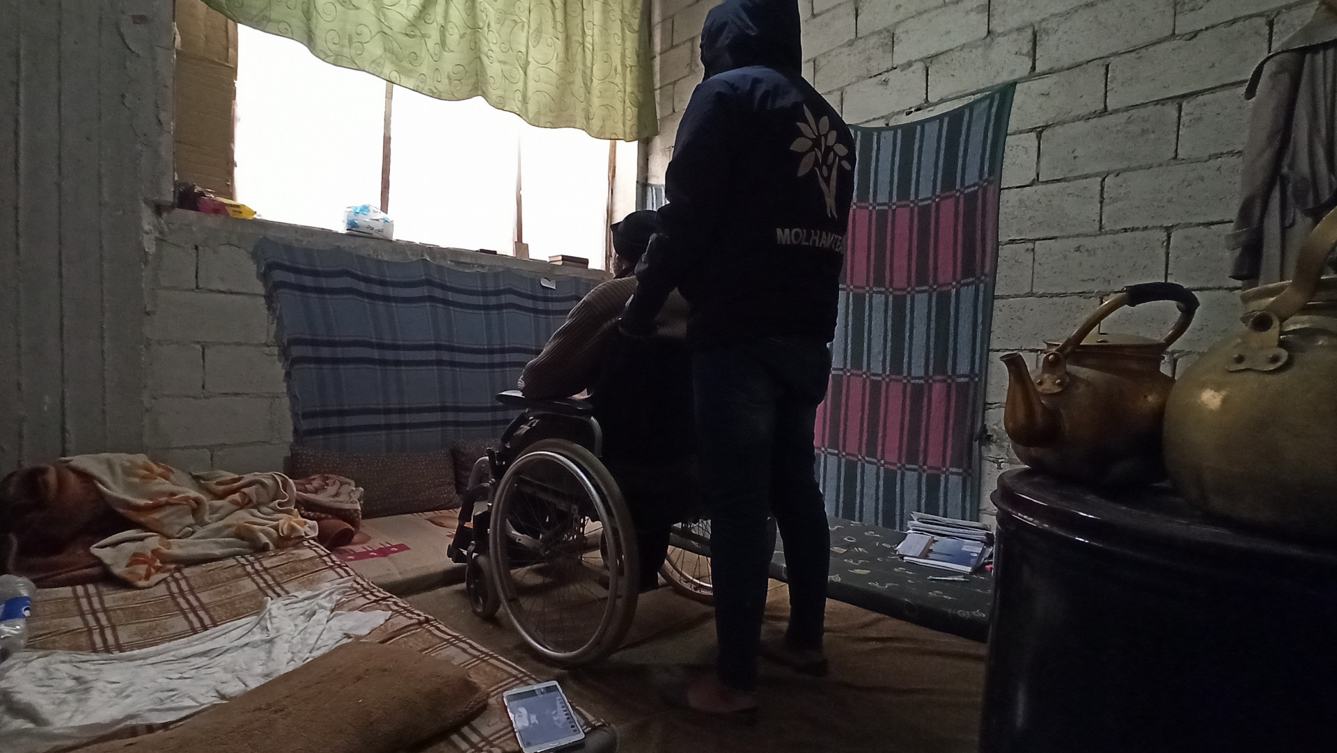 A family threatened to evict their house needs support