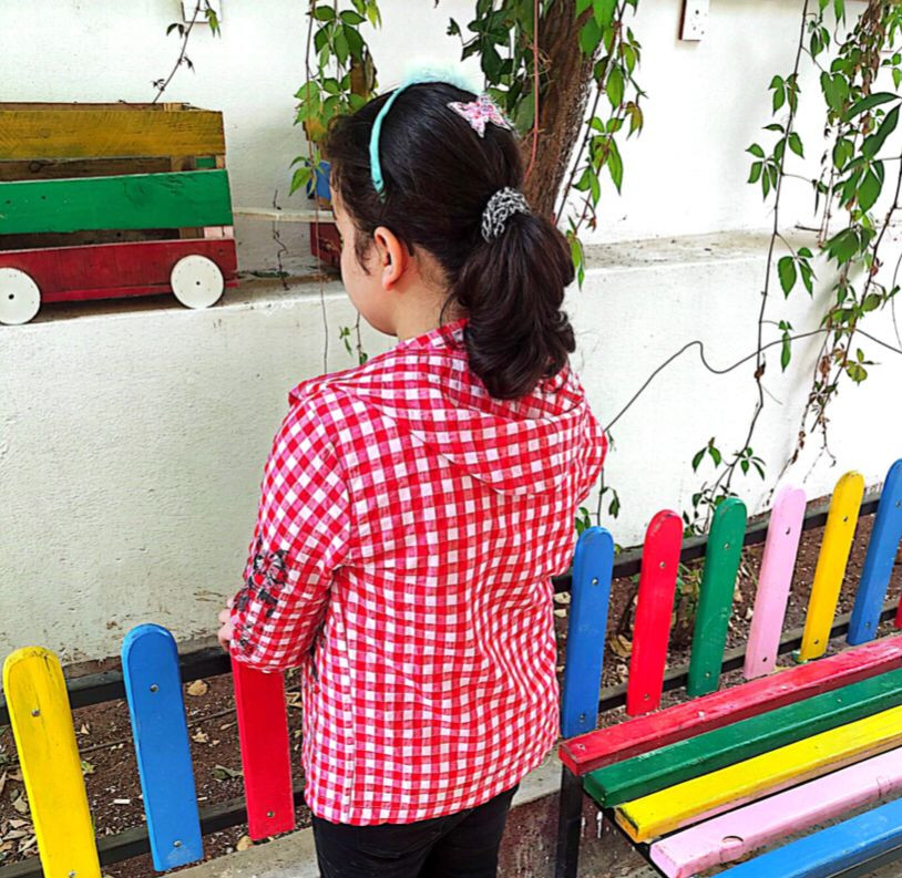 تالين طفلة يتيمة من إدلب